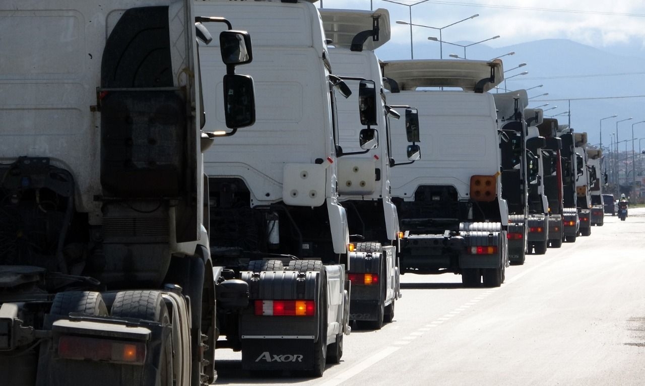 Şoför krizi Türkiye’ye de sıçradı! 100 bin TIR şoförü eksik!